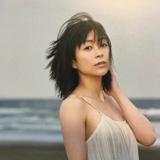 Hikaru Utada (宇 多 田 光) - Hatsukoi (初 恋) ESP Hana Nochi Hare 