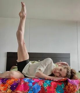 Her Calves Muscle Legs: Scarlett Güémez Perfect Calves