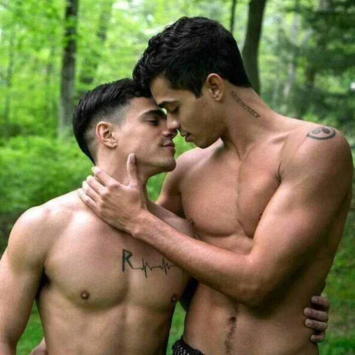 JUST A LITTLE GAY 👦 🏽 в Instagram: "Follow @gaycouplesource for Gay ...
