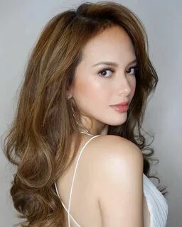 Filipina star Ellen Adarna: From secretary, to model, to tin