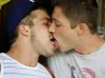 Gay Shaded: Tongue kiss