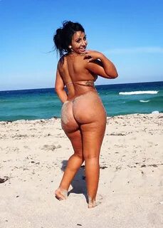 Big Beach Booties - Part 5 - Booty of the Day