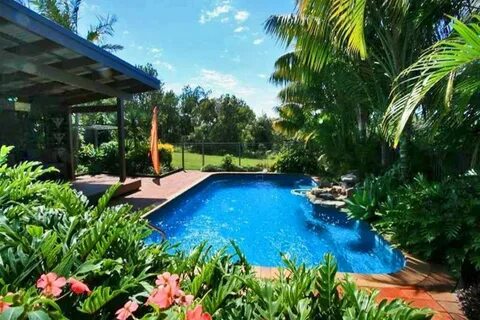 Illalangi - views, pool, walk to beach, North Haven, Holiday