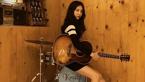 VENUS (Shocking Blue) One Woman Band Cover by KNULP - YouTub