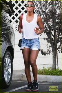 Kelly Rowland Shows off Her Toned Legs in Short-Shorts!: Pho