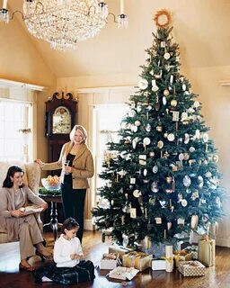 We Want To Go To Her Place: Martha Stewart has 40 Xmas Trees