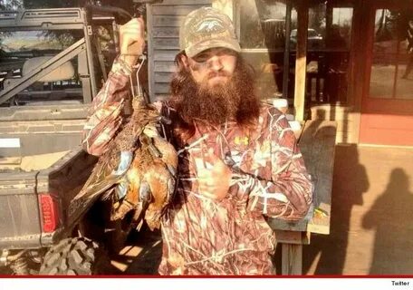 "Duck Dynasty" star Jep Robertson was rushed to the hospital