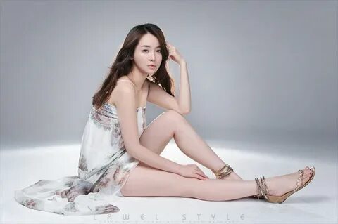Im Ji Hye Elegant Pose Style Gadis Bening meta content='a9-B