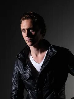 Tom Hiddleston photo 112 of 949 pics, wallpaper - photo #521