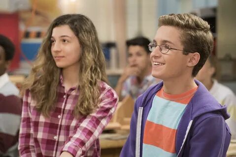 The Goldbergs Review: The Hooters (Season 5 Episode 13) Tell