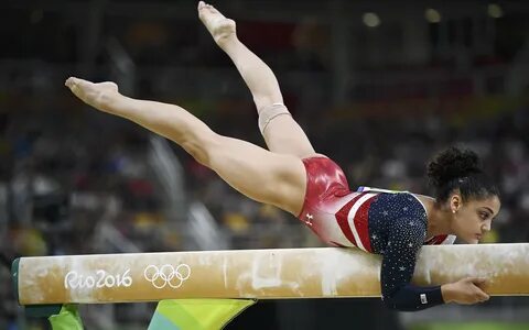 Latina Gold Medalist Laurie Hernandez Makes Papi Proud