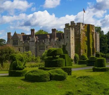 Beautiful Hever Castle,United Kingdom - VitalCute