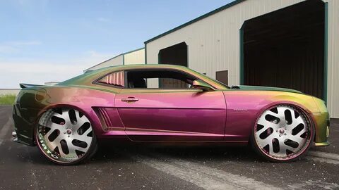 Chameleon Camaro On 30-inch Wheels