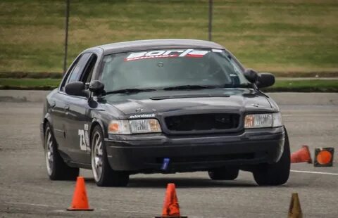Auston Gessow's 2008 Ford Crown Victoria on Wheelwell