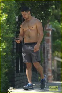 Wilmer Valderrama Bares Muscular Body on a Shirtless Run!: P