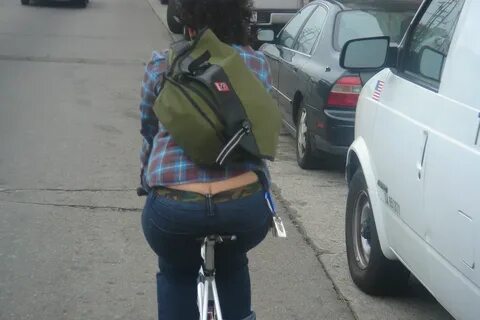 bike girl buttcrack, AGAIN! this is the same girl guilty o. 