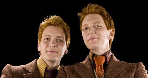 James And Oliver Phelps - James and Oliver Phelps Pictures o