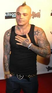 Shifty Shellshock - Celebrity biography, zodiac sign and fam