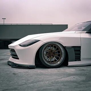 Nissan 400Z Concept Gets Widebody and Rocket Bunny Makeovers