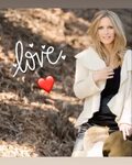 Lauralee Bell på Instagram: "Happy Valentines Day! ❤ ️❤ If we