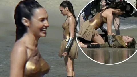 GAL GADOT Taking off her T-shirt Infront of a Guy - YouTube