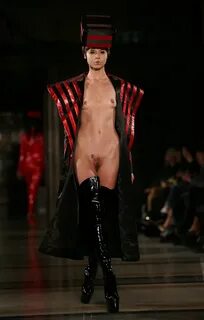 Naked model walks runway - Exquisite Slave