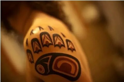 Native american bear Bear paw tattoos, Bear claw tattoo, Paw