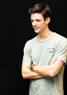 Grant Gustin at SDCC 2017 Grant gustin, Gustin, The flash gr