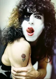 Paul Stanley - halik litrato (37191636) - Fanpop - Page 11