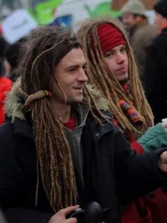 Guys with dreadlocks so good :) One Luv +dreadstop / @DreadS