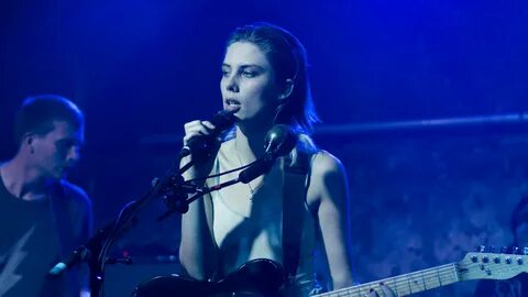 File:Wolf Alice - XOYO - Tuesday 3rd October 2017 WolfAliceX