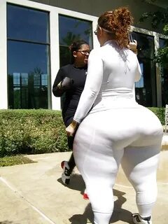 Big booty white girl thick lol - 1 Pics xHamster