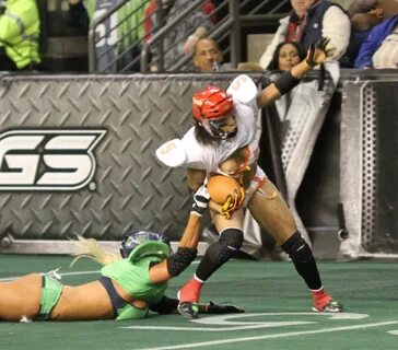 Lfl Uncensored / The Lingerie Football Trap : We have 3 pics