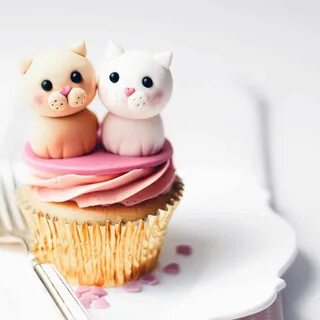 Kitten cupcake Cupcake cakes, Fondant cakes, Kids cake