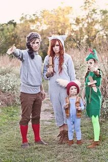 31 Family Halloween Costumes That The Whole Family Can Agree