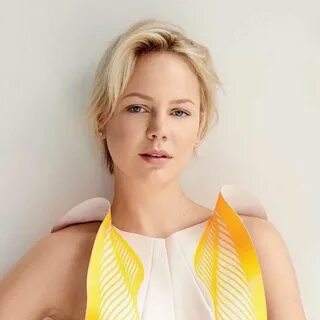 Get Adelaide Clemens Background - Ayra Gallery