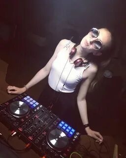 DJ Nina Mo (@ninamo_dj_) — Instagram