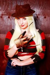 Female Freddy Krueger Cosplay