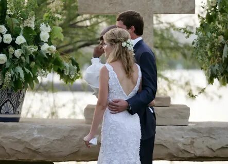 More Pics of Jenna Bush Hager Wedding Dress (1 of 7) - Weddi