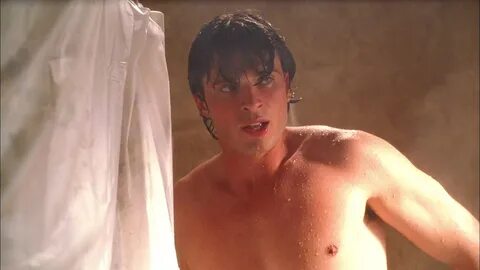 ausCAPS: Tom Welling shirtless in Smallville 4-02 "Gone"