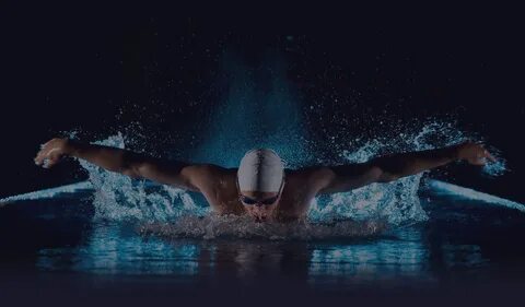 professional swimmer swimming Digi Dezine Web Design