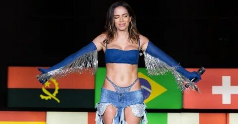 Anitta posta vídeo rebolando e enlouquece fãs com sextou: 'B