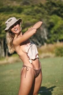 Natalie Jayne Roser - Naked Model Photoshoot by Cameron Mack