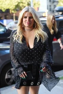 Jessica Simpson Leaving the Bowery Hotel in NYC - Celebzz - 