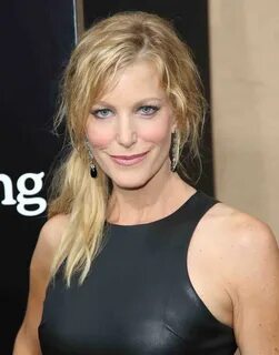 Anna Gunn Wallpapers Images Photos Pictures Backgrounds