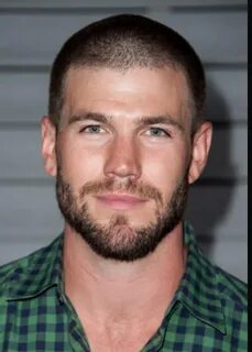 Austin Stowell