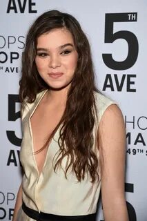 Hailee Steinfeld - Topshop Topman Opening Dinner in New York