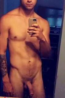 Tyler Posey Nu Na Onlyfans é Real - Famosos - SEXO GAY