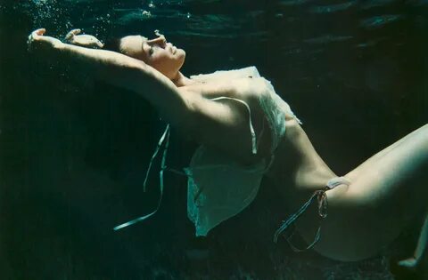 Фотосессия Shannen Doherty (Playboy, январь 2004) .