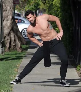 Dancing With The Stars' Maksim Chmerkovskiy shows off his fa